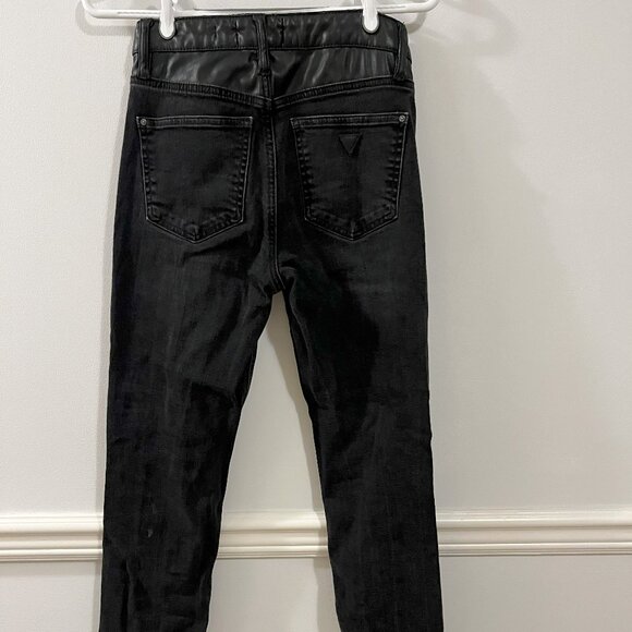 Guess Women's 1981 Straight Leg Jeans, Size 26, Black - Picture 2 of 8